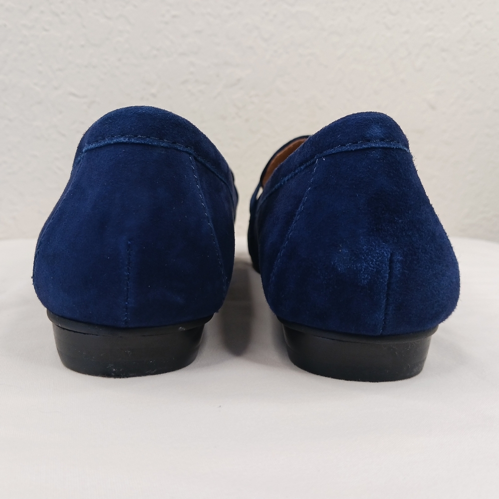 Slip On Loafers Shoes 7 Adrienne Vittadini Blue Suede Gold Chain Detail - Picture 9 of 11